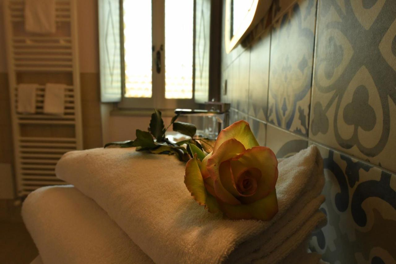 Antica Villa Cuneo- Guest House - "B&B E Non Un Hotel A Cuneo" Exterior foto